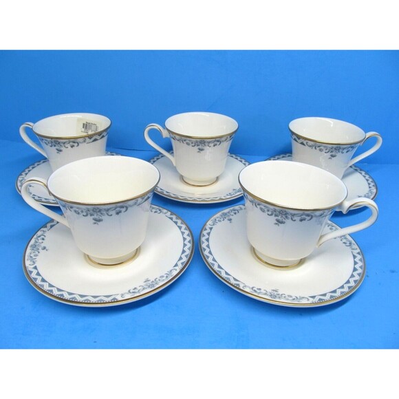 Royal Doulton Josephine Gold  Cups And Saucers Bundle of 5 sets - Picture 1 of 9